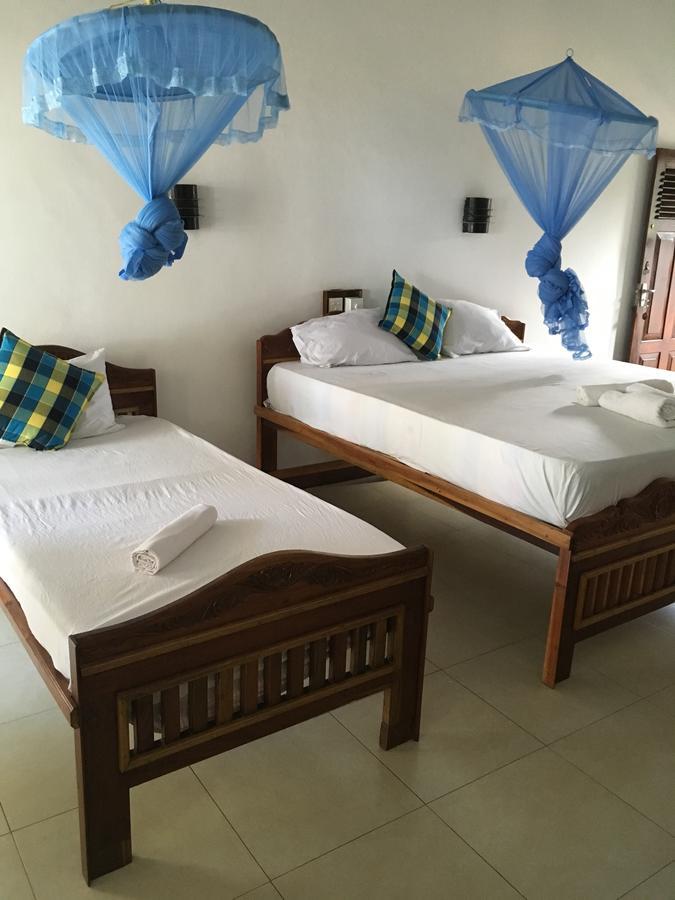 Dephani Beach Hotel Negombo Exterior foto
